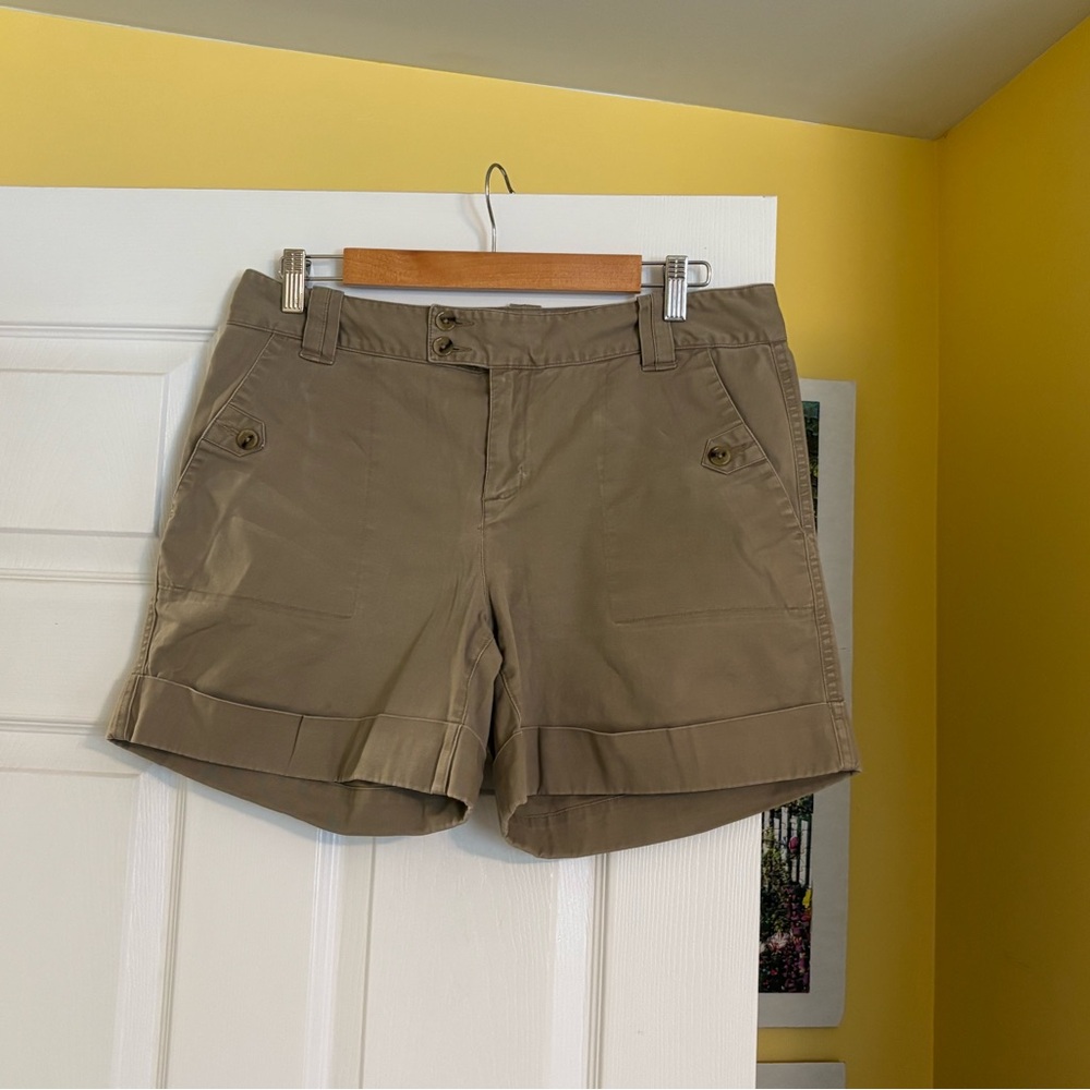 Banana Republic Khaki Cuffed Shorts Women's Size 10 Cotton Stretch Bermuda